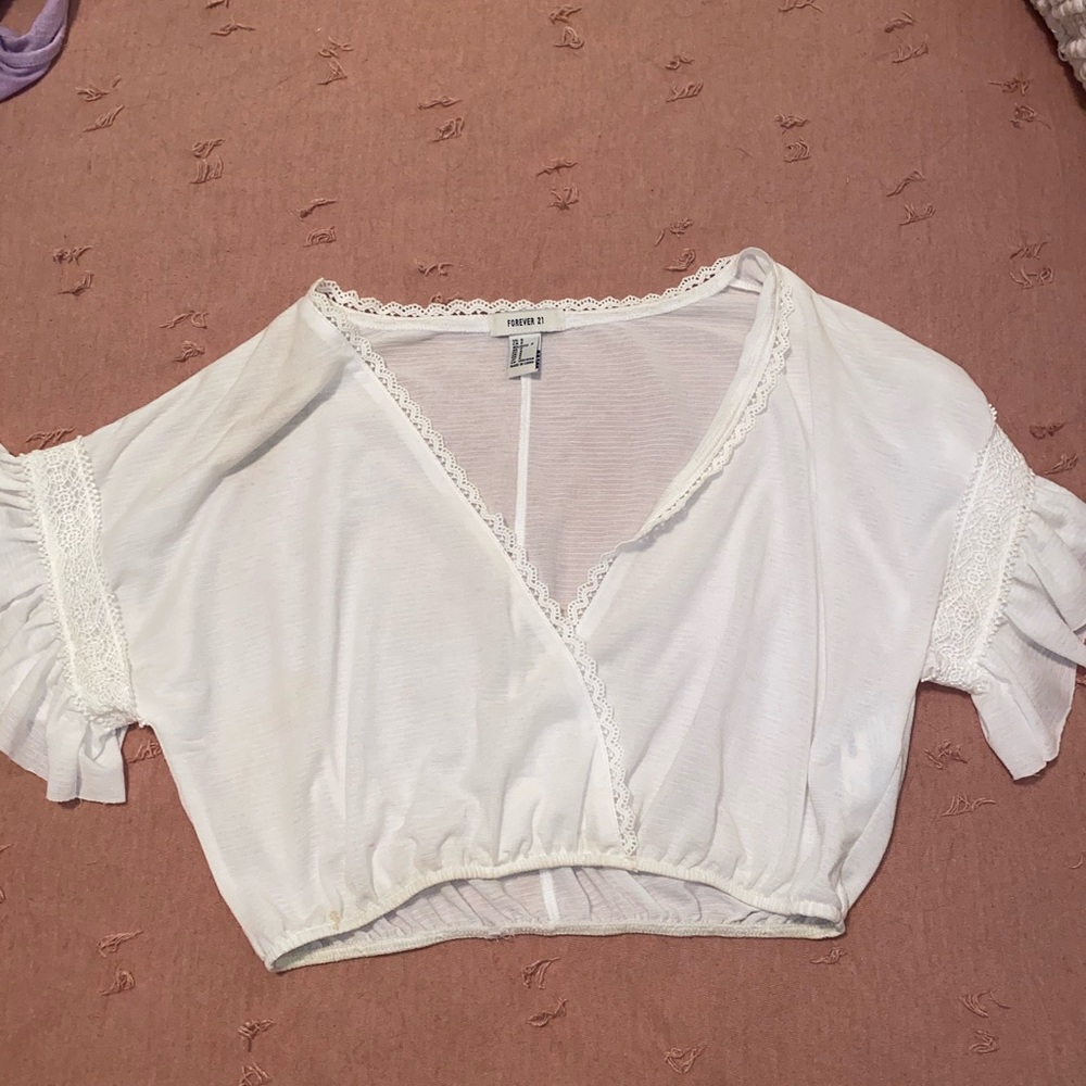 Cropped flowy top